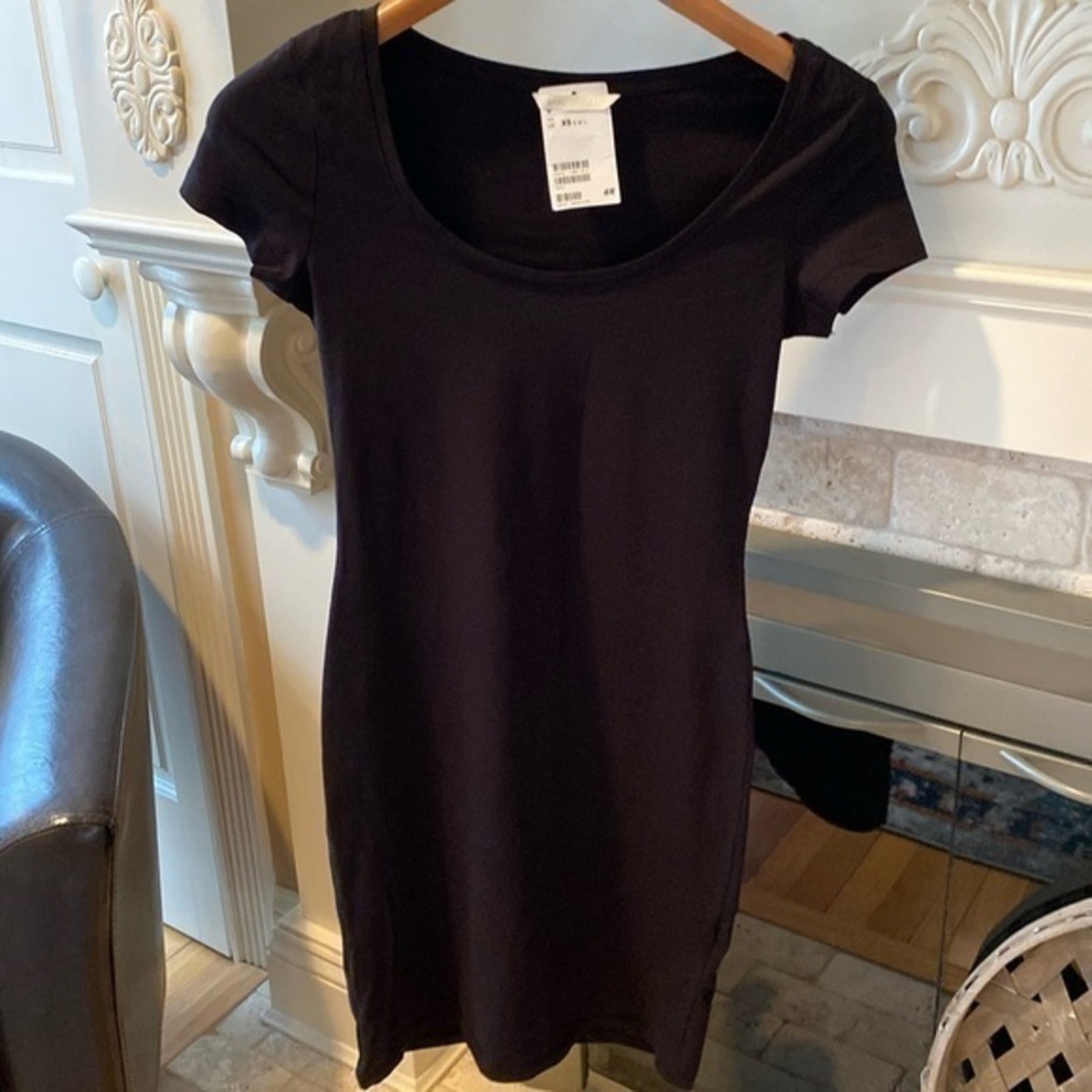H&M brand new basic black dress extra small ￼ stretchy